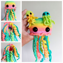 Melinda the Jellyfish mom & baby