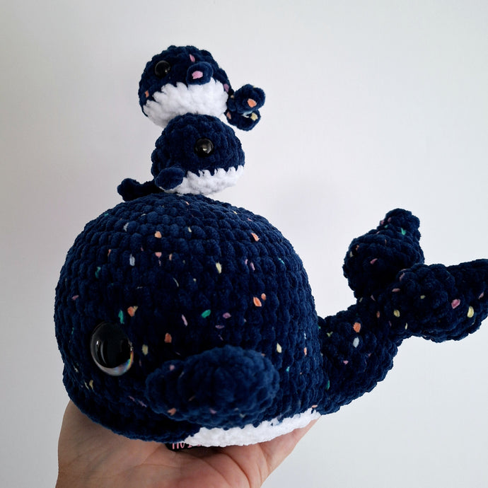 Plush Whale mom and babies