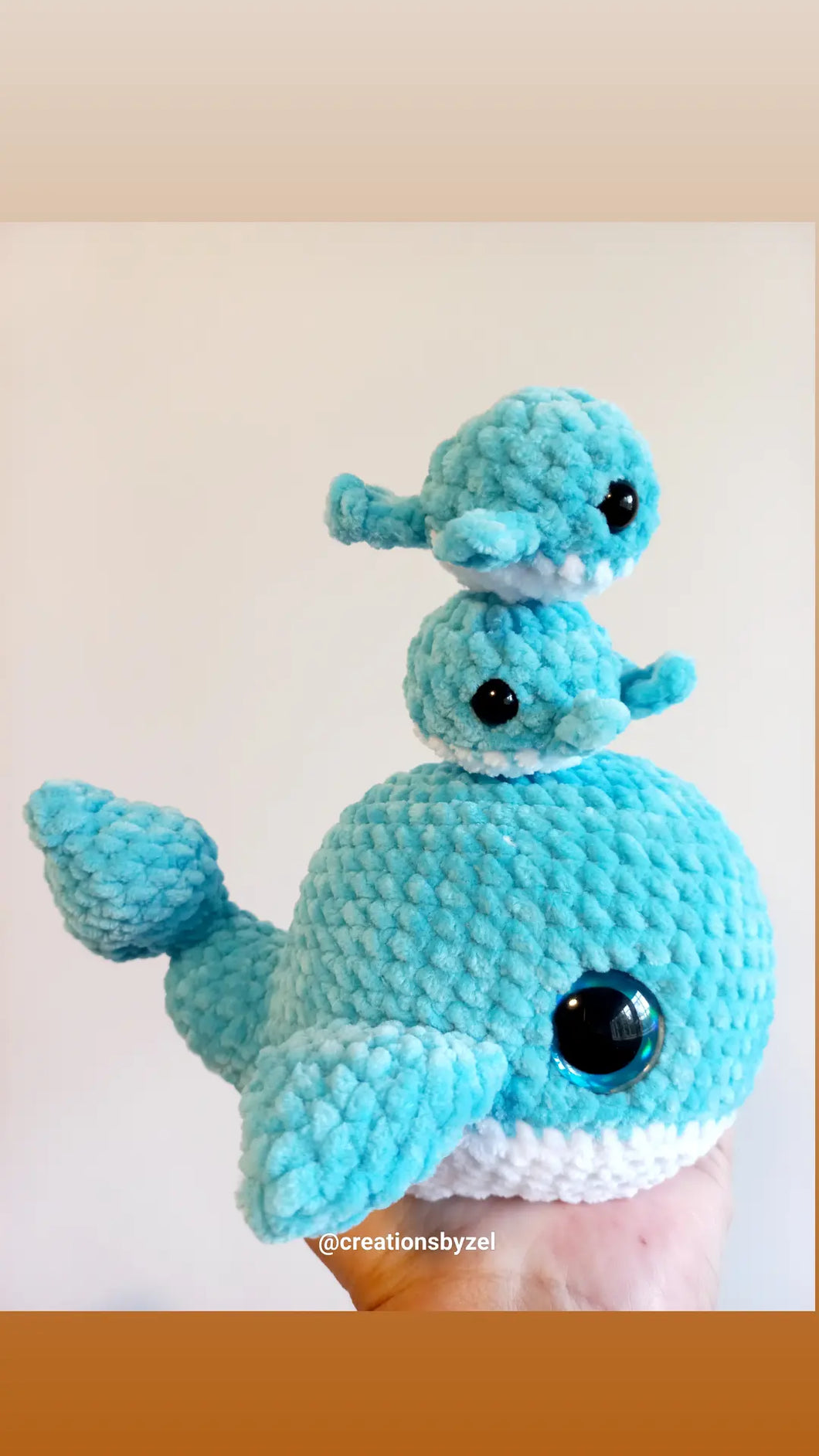 Plush Whale mom and babies